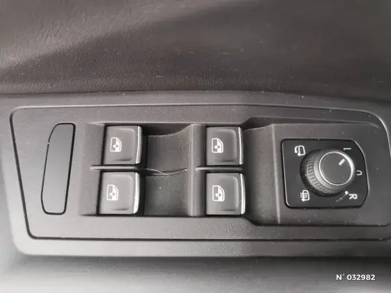 VOLKSWAGEN T-ROC CABRIOLET I - voiture d'occasion - Photo 14