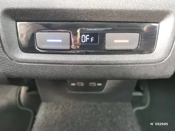 VOLKSWAGEN GOLF V - voiture d'occasion - Photo 9