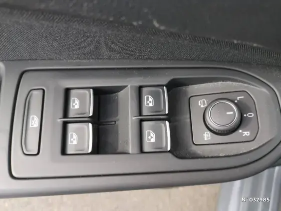 VOLKSWAGEN GOLF V - voiture d'occasion - Photo 15