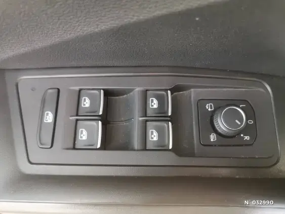 VOLKSWAGEN T-ROC II - voiture d'occasion - Photo 12