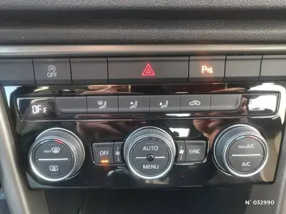 VOLKSWAGEN T-ROC II - voiture d'occasion - Photo 18