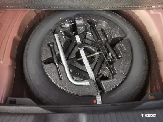 VOLKSWAGEN POLO V - voiture d'occasion - Photo 2