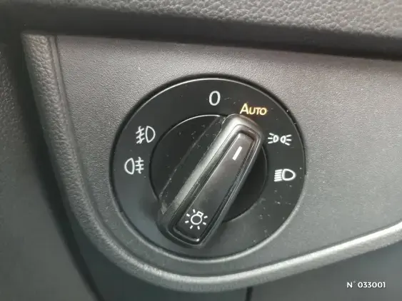 VOLKSWAGEN POLO V - voiture d'occasion - Photo 15