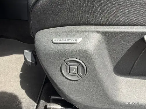 VOLKSWAGEN TIGUAN III - voiture d'occasion - Photo 19