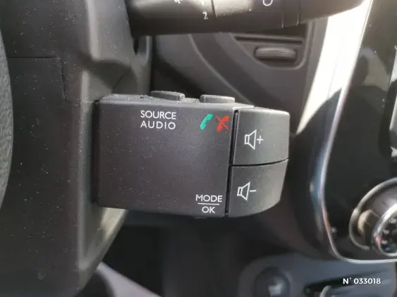 RENAULT CAPTUR II - voiture d'occasion - Photo 18