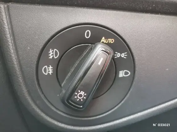 VOLKSWAGEN POLO V - voiture d'occasion - Photo 7