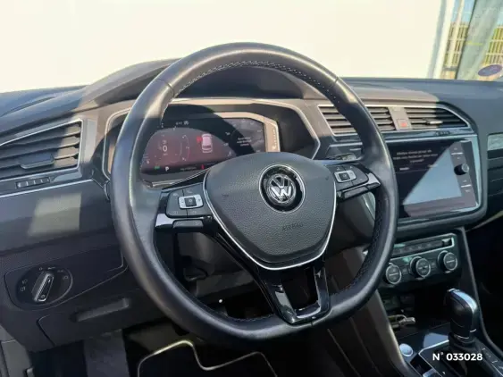 VOLKSWAGEN TIGUAN III - voiture d'occasion - Photo 2
