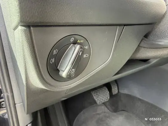 VOLKSWAGEN POLO V - voiture d'occasion - Photo 23