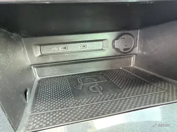 VOLKSWAGEN TIGUAN III - voiture d'occasion - Photo 17