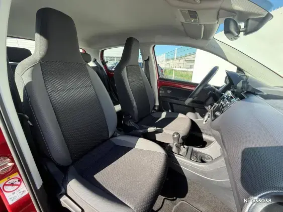 VOLKSWAGEN UP - voiture d'occasion - Photo 13