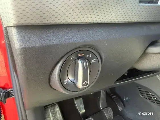 VOLKSWAGEN UP - voiture d'occasion - Photo 16