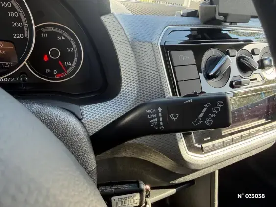 VOLKSWAGEN UP - voiture d'occasion - Photo 19