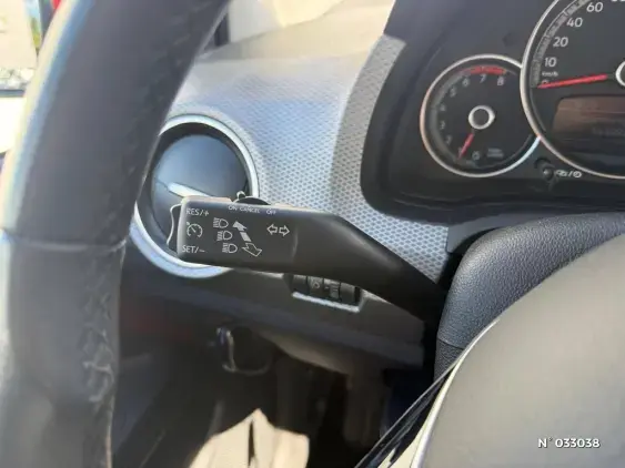 VOLKSWAGEN UP - voiture d'occasion - Photo 22