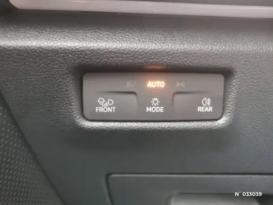 VOLKSWAGEN TIGUAN III - voiture d'occasion - Photo 18