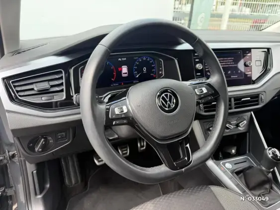VOLKSWAGEN POLO V - voiture d'occasion - Photo 2