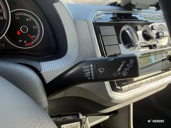 VOLKSWAGEN UP - voiture d'occasion - Photo 15