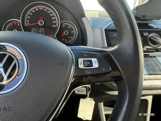 VOLKSWAGEN UP - voiture d'occasion - Photo 17