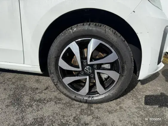 VOLKSWAGEN UP - voiture d'occasion - Photo 26