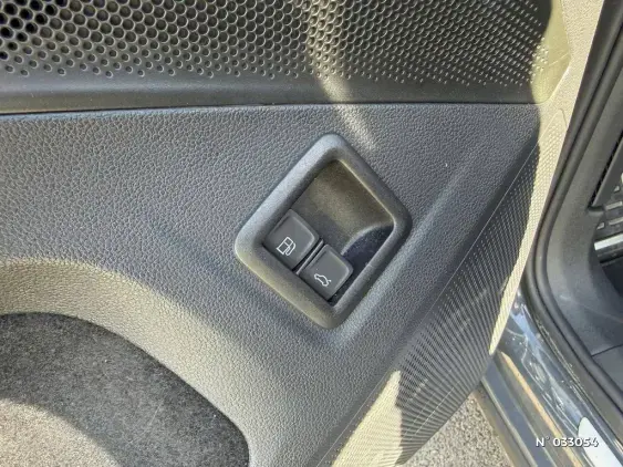 VOLKSWAGEN TIGUAN III - voiture d'occasion - Photo 21