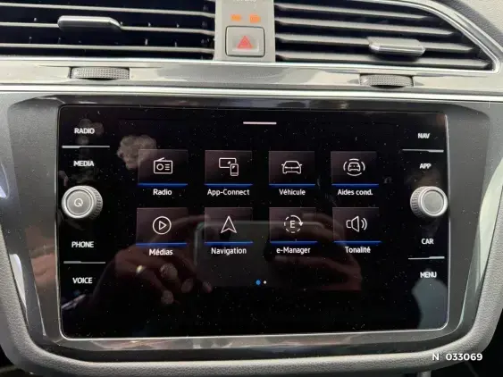 VOLKSWAGEN TIGUAN III - voiture d'occasion - Photo 24