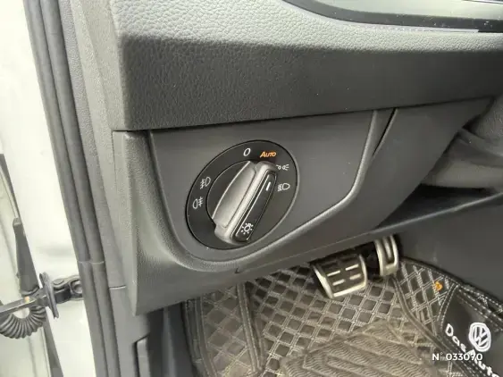 VOLKSWAGEN POLO V - voiture d'occasion - Photo 25