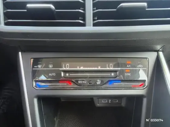 VOLKSWAGEN POLO V - voiture d'occasion - Photo 22