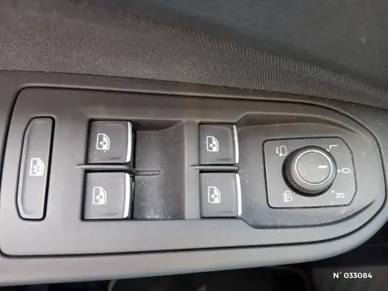 VOLKSWAGEN GOLF V - voiture d'occasion - Photo 12