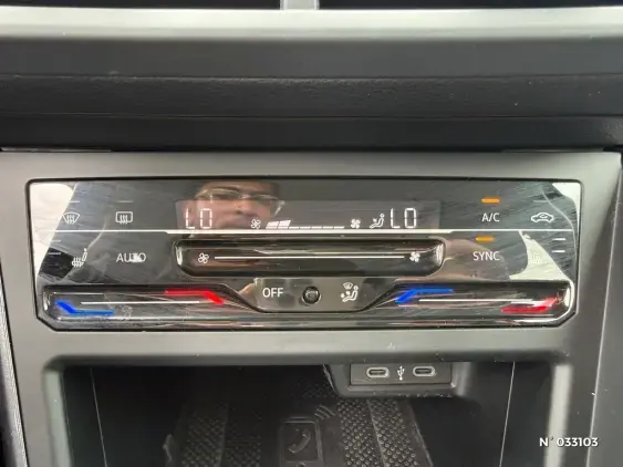 VOLKSWAGEN POLO V - voiture d'occasion - Photo 16