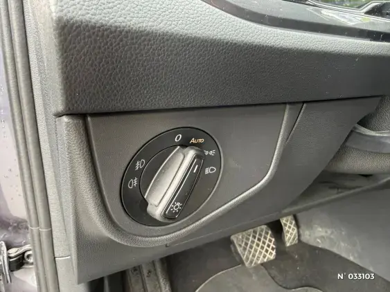 VOLKSWAGEN POLO V - voiture d'occasion - Photo 19