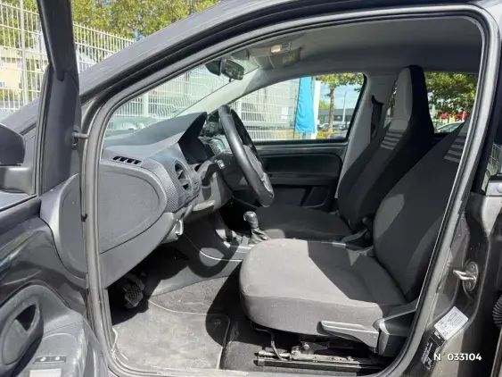 VOLKSWAGEN E-UP! II - voiture d'occasion - Photo 8