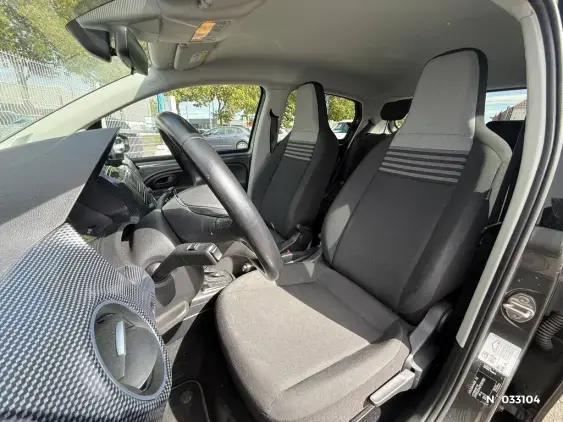 VOLKSWAGEN E-UP! II - voiture d'occasion - Photo 9