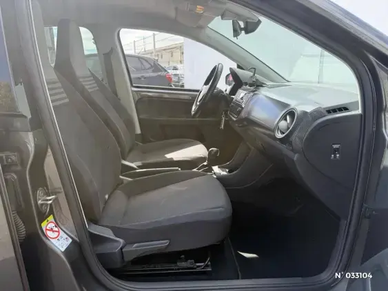 VOLKSWAGEN E-UP! II - voiture d'occasion - Photo 13