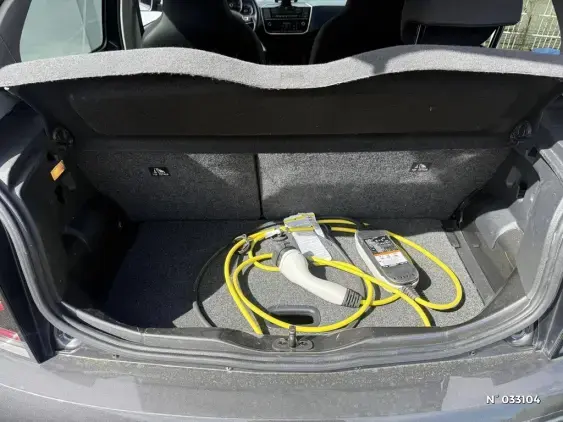VOLKSWAGEN E-UP! II - voiture d'occasion - Photo 23