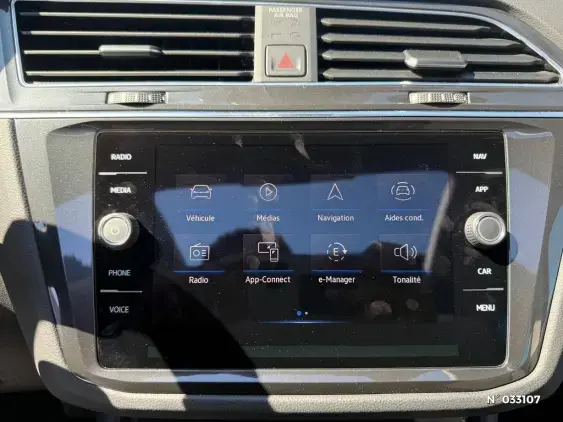 VOLKSWAGEN TIGUAN III - voiture d'occasion - Photo 18