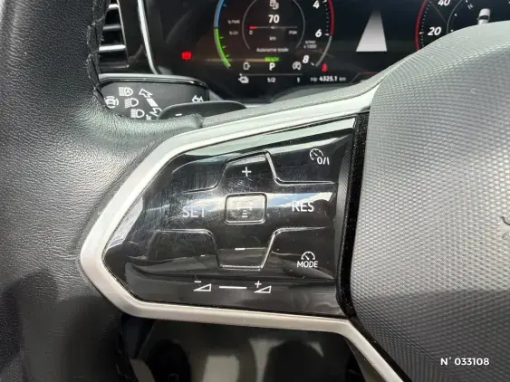 VOLKSWAGEN TOUAREG - voiture d'occasion - Photo 8