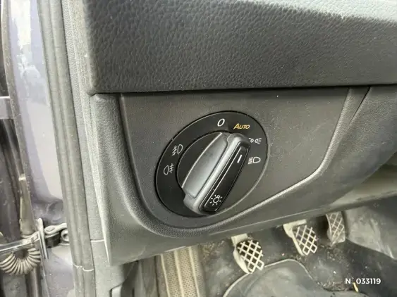 VOLKSWAGEN POLO V - voiture d'occasion - Photo 16