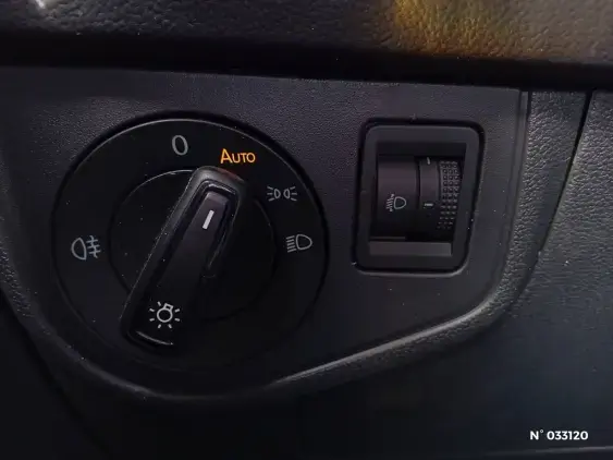 VOLKSWAGEN POLO V - voiture d'occasion - Photo 14