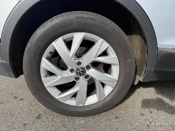 VOLKSWAGEN TIGUAN III - voiture d'occasion - Photo 32