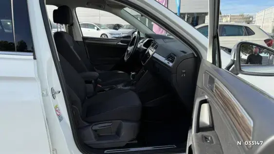 VOLKSWAGEN TIGUAN ALLSPACE - voiture d'occasion - Photo 9