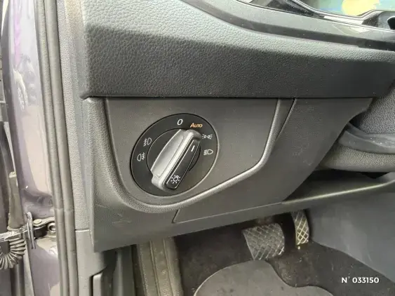 VOLKSWAGEN POLO V - voiture d'occasion - Photo 24