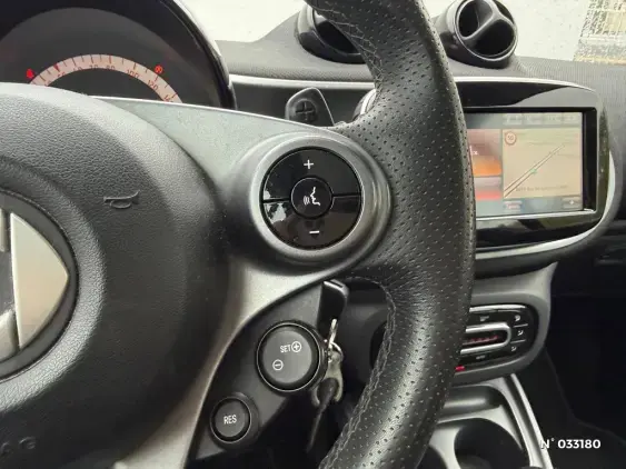SMART FORTWO III - voiture d'occasion - Photo 23