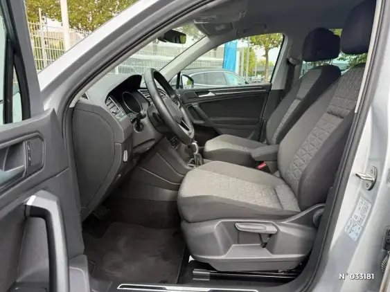 VOLKSWAGEN TIGUAN II - voiture d'occasion - Photo 9