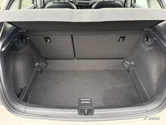 VOLKSWAGEN POLO V - voiture d'occasion - Photo 21