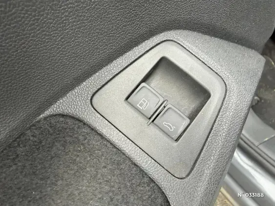 VOLKSWAGEN TIGUAN III - voiture d'occasion - Photo 18