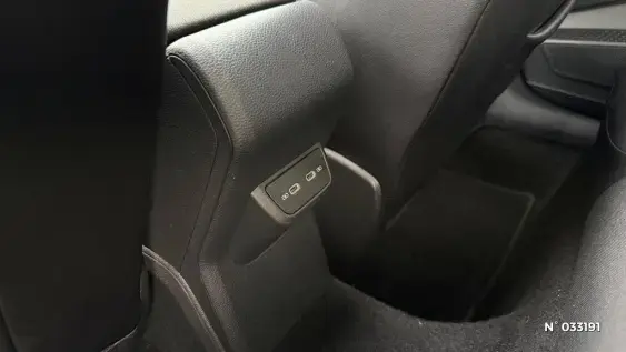 VOLKSWAGEN POLO V - voiture d'occasion - Photo 26