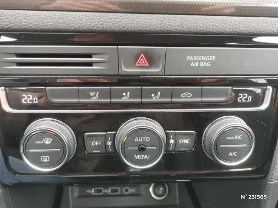 VOLKSWAGEN GOLF SPORTSVAN - voiture d'occasion - Photo 22