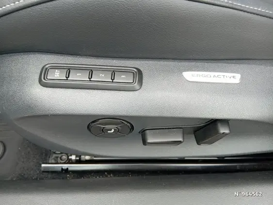 VOLKSWAGEN PASSAT SW IX - voiture d'occasion - Photo 17