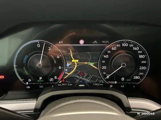 VOLKSWAGEN TOUAREG III - voiture d'occasion - Photo 11