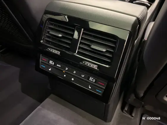 VOLKSWAGEN TOUAREG III - voiture d'occasion - Photo 27