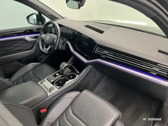 VOLKSWAGEN TOUAREG III - voiture d'occasion - Photo 9